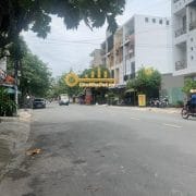 Bán Nhà 4 tầng Mặt tiền Nguyễn Sỹ Sách, Tân Bình ngang 4.5m hướng Đông Nam